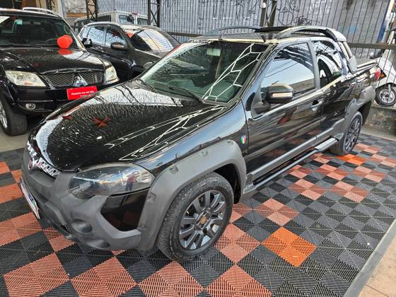 FIAT STRADA 1.8 MPI ADVENTURE CD 16V FLEX 3P MANUAL FIAT STRADA 1.8 MPI ADVENTURE CD 16V FLEX 3P MANUAL